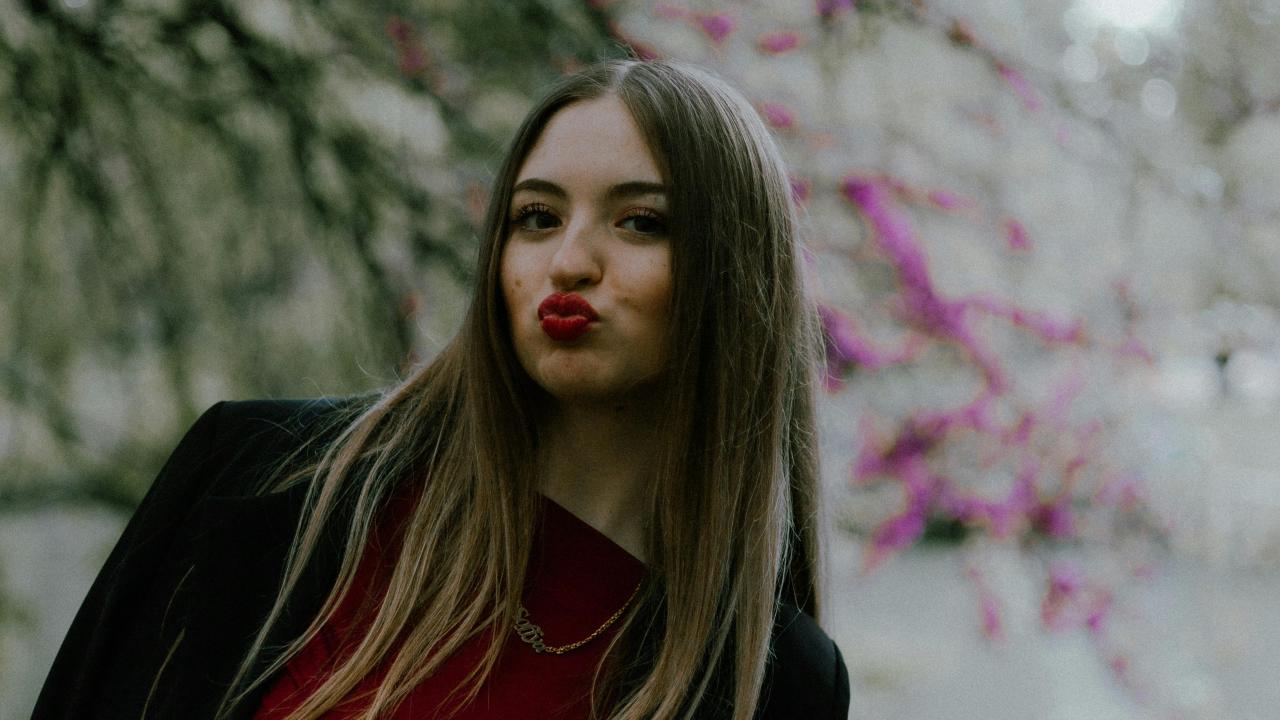 Çekici Dudaklar İçin İpuçları: Güzellik Sırları ve Pratik Yöntemler